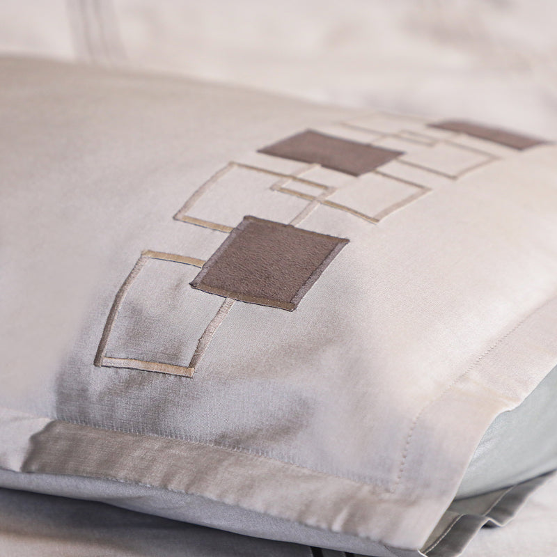 Sterling Bedding Set